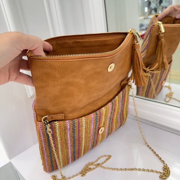 Multicolor Woven Straw Foldover Clutch with Tassel and Chain Strap - Picture 7 of 12
